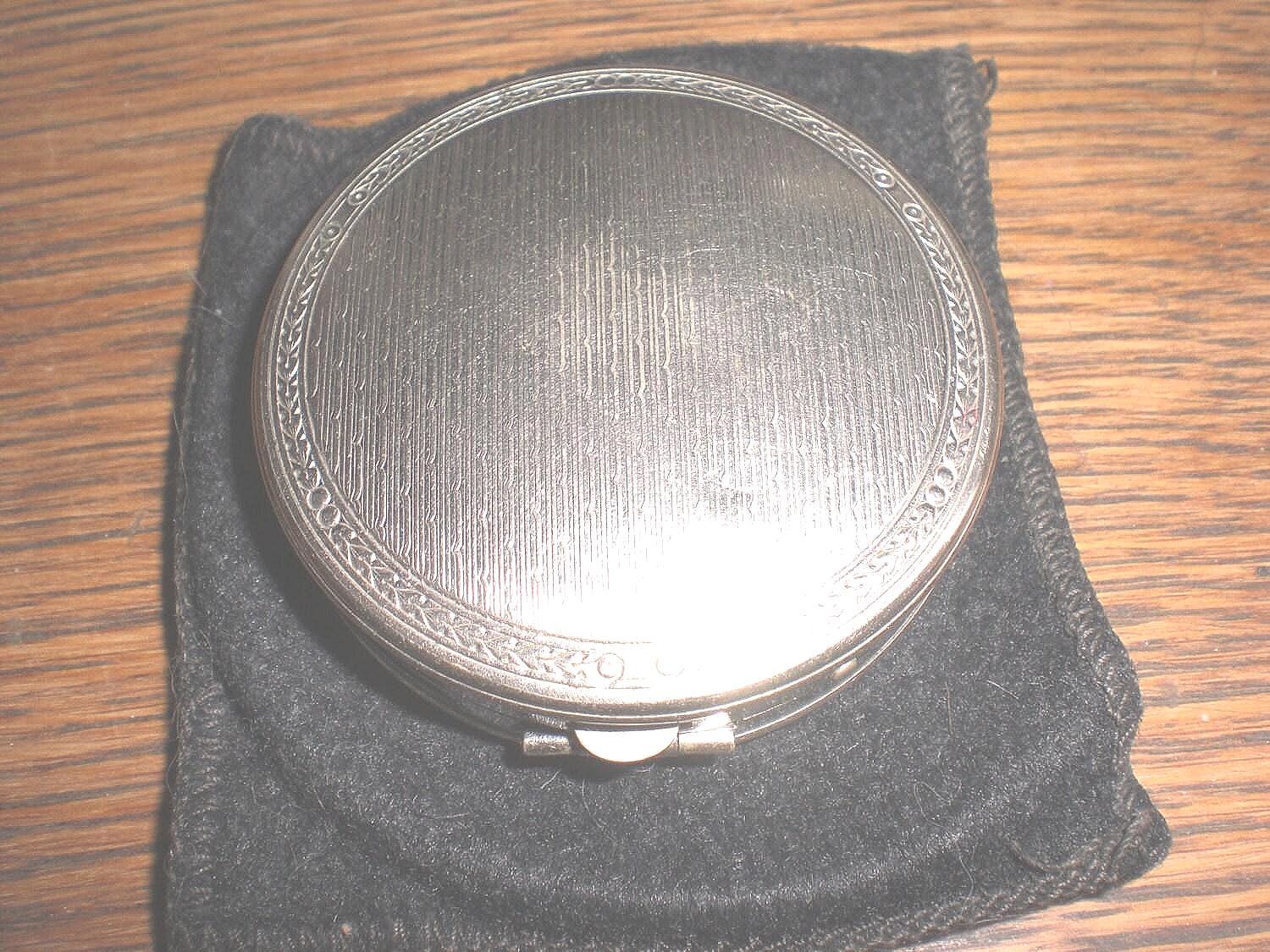 Vintage Richard Hudnut Face Powder Compact Deauville Made in