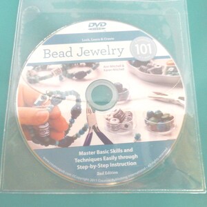 How to Make Beaded Jewelry Book with DVD, 30 Projects image 5
