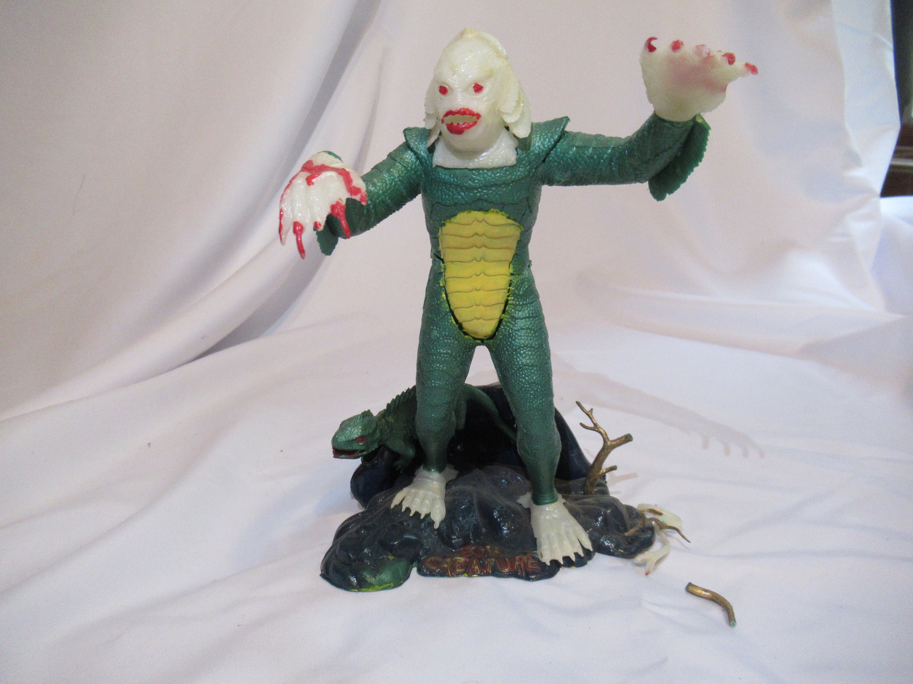 Vintage Aurora Plastics Corp. the Creature From the Black