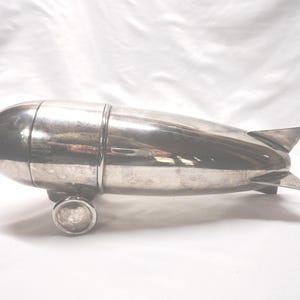 Zeppelin Cocktail Shaker - Etsy
