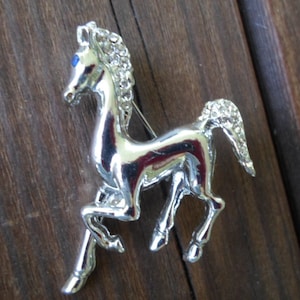 Vintage Horse Pin Pony Shiny Silver Tone Equestrian 1960s 1970s Brooch Blue Eye & Clear Rhinestones Small Pin Horse Brooch