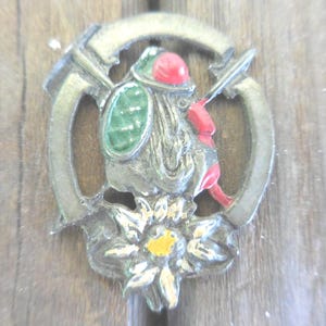 Vintage Edelweiss Flower Pin Silver Tone Switzerland or Germany Oval White Enamel Ladies Brooch Horseshoe 1930s to 1950s