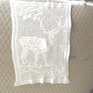 Vintage Buck Deer Doily Furniture Home Decor 1950s 1960s Crocheted Couch Sofa Chair Doily