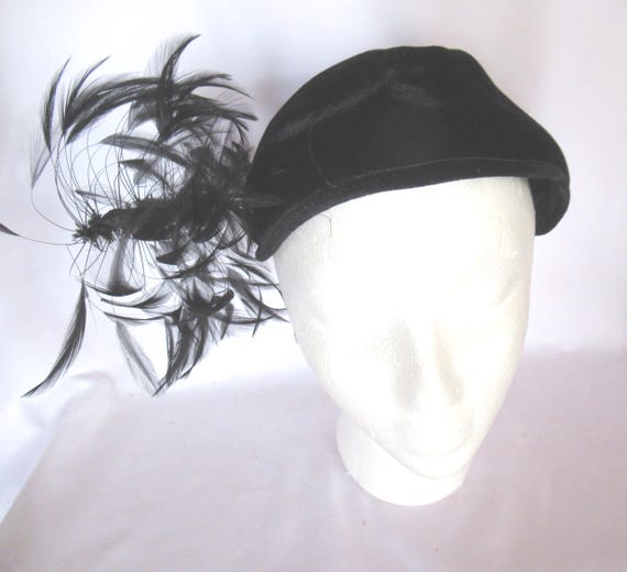 Vintage Black Velvet Hat With Feathers, Ladies Cap, Art Deco  display picture 3