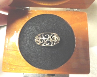 Vintage Sterling Silver Swirl Ring, Size 5.5, Domed, 1980s-90s
