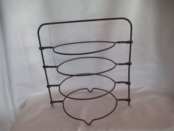 Vintage Pie Cooling Rack Metal Wire 4 Tier Twisted Rusty Metal Kitchen Decor Pie Plate Holder Display Farmhouse Country Decor 1940s 1950s Etsy