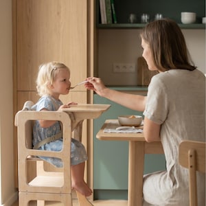 Hjälppall | 4-i-1 Montessori-torn för småbarn: Barnstol, skrivbord, rutschkana, hopfällbar träpall
