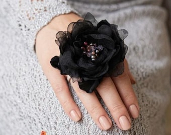 Flower Ring, Statement Ring, Floral Cocktail Ring, Corsage Ring, Elegant Black Flower Ring, Flower Accessories, Custom Black Rose Ring