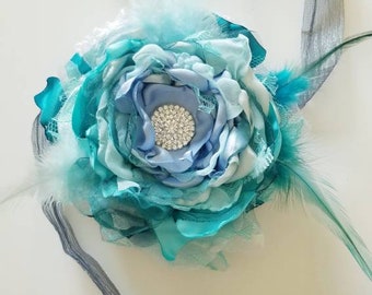 Turquoise Aqua Flower corsage turquoise, Prom corsage, Bridal shower, Bridesmaids corsage, Mother of the bride corsage, Flower bracelet