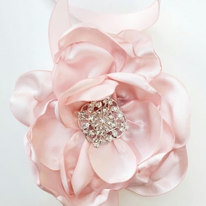 Pink Flower Corsage, Prom Corsage, Bridal Corsage, Wedding Corsage, Bridesmaid Flower Corsage, Mother of the Bride, Flower Wrist Corsage