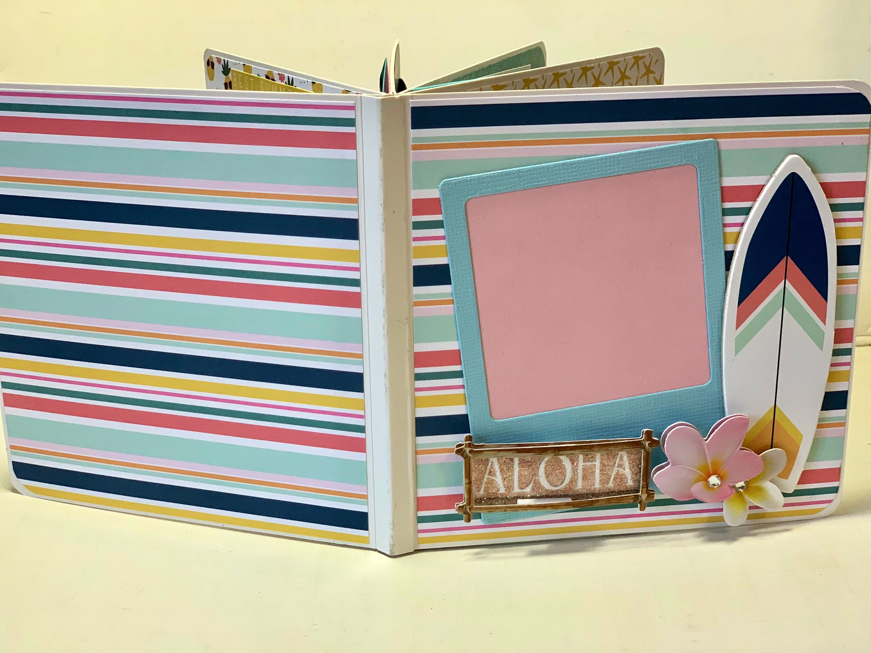 Scrapbooking Paper, Party & Kids beach vacation mini album Hawaii ...