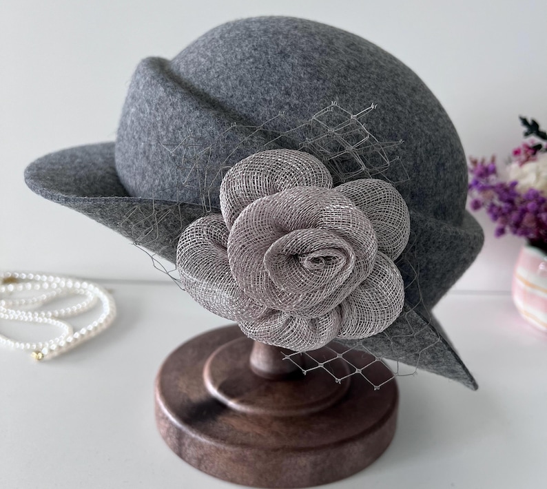 Wool Felt Hat for Women Elegant Vintage Fedora hat Spring Short-Brimmed Rose Hat Wedding Hat Church Formal Hat Vintage Cloche Hat Gray