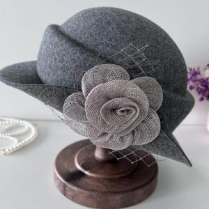 Wool Felt Hat for Women Elegant Vintage Fedora hat Spring Short-Brimmed Rose Hat Wedding Hat Church Formal Hat Pillbox Hat For Women Gray
