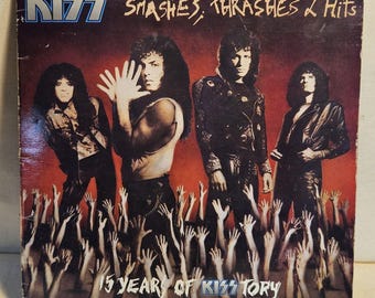KISS Smashes Thrashes Hits Picture Disc LP Autographed No COA 014494