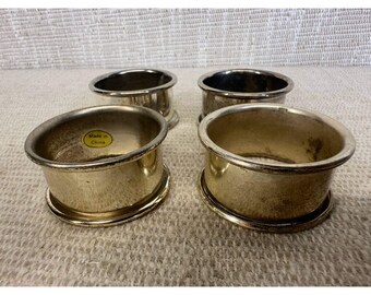 Vintage Silver Tone Napkin Rings Set of 4 Classic Round Table Decor 039