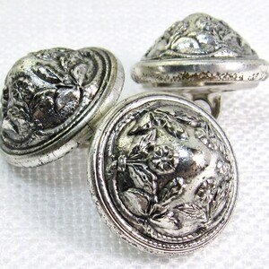 A Round of Flowers: 3/4 19mm Antiqued Silvertone Metal Buttons Set of 3 Vintage New Old Stock Buttons image 3