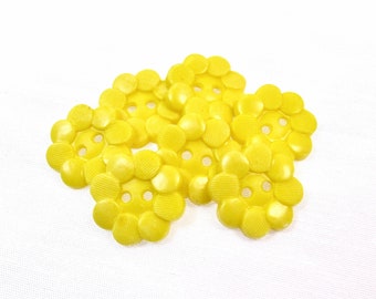 Circle 'Round: 3/4" (19mm) Lemon Yellow Buttons • Set of 7 Vintage New Old Stock Matching Buttons