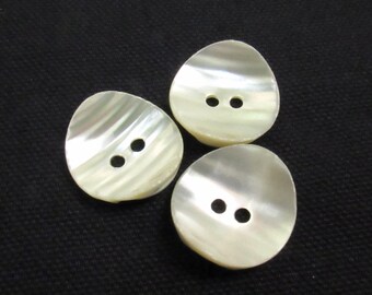 Diep gewelfd: 13/16" (21 mm) Echte Turbo Snail Shell-knoppen • Set van 3 New Old Stock-knoppen