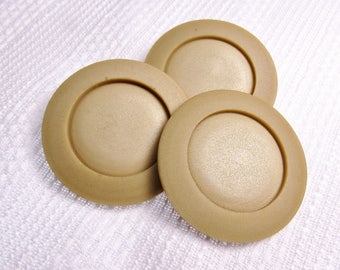 Beautés aux amandes : boutons extra-larges de 44 mm (1-3/4 po.) en bakélite véritable • Lot de 3 boutons vintage assortis