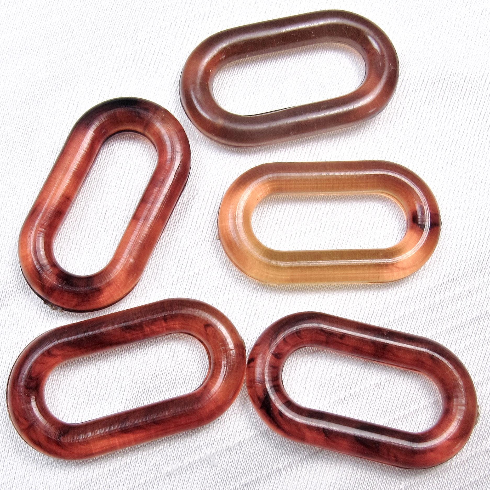 鼈甲バックル べっ甲オーバルループバックル：1-1/4インチ（32 mm）×5/8インチ（15
