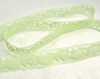 Lime Sorbet: 3/4" (19mm) Wide x 3 Yards Long Vintage New / Unused Nylon Lace /  Seam Binding / Edging