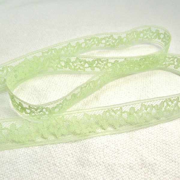 Lime Sorbet: 3/4" (19mm) Wide x 3 Yards Long Vintage New / Unused Nylon Lace /  Seam Binding / Edging