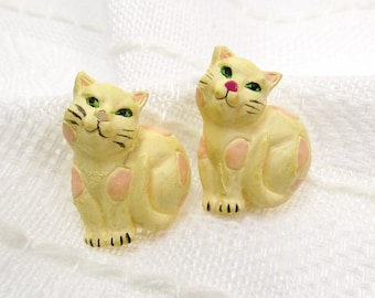 Buttercup Kitties: 3/4" (19mm) Wide x 7/8" (22mm) High) Novelty Buttons • Set of 2 Vintage New Old Stock Buttons