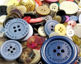 Buttons with Names: A Variety Mix of 200 Vintage to Contemporary Marked Buttons ~ All Buttons Included As Shown