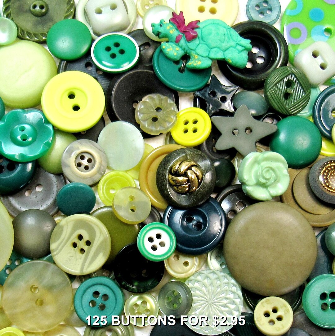 The Green Button Assortment: A Variety Mix of 125 Vintage to ...