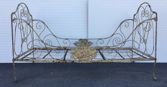 Antique French iron daybed vintage metal bed