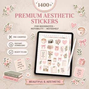 Op de afbeelding: Een digitale stickerset met illustraties van bloemen, koffie, cadeaus en notitieboekjes in zachte roze en neutrale tinten. De afbeelding toont een tabletscherm met georganiseerde stickers, een stylus en diverse losse sticker-afbeeldingen.