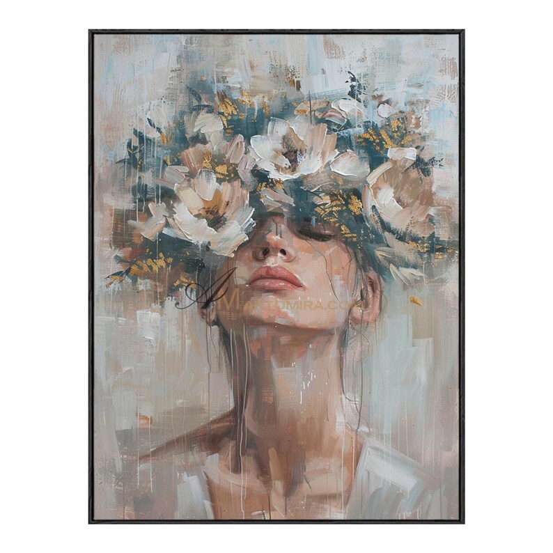 K&ouml;nnte beinhalten: &Ouml;lgem&auml;lde einer Frau mit geschlossenen Augen, geschm&uuml;ckt mit einem Blumenkranz. Das Kunstwerk weist eine ged&auml;mpfte Farbpalette aus Beige, Wei&szlig; und Gold auf, mit sichtbaren Pinselstrichen. Das Gesicht der Frau ist der Mittelpunkt, mit einem ruhigen Ausdruck.