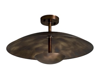 Lámpara de techo moderna de latón empotrada: luminaria semiempotrada de mediados de siglo