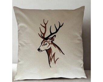 Cojín de ciervo bordado: algodón color crema, decoración rústica de cabaña