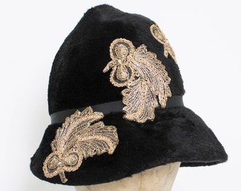 VTG 60\'s Black Doeskin Felt Wool Hat Feathers Rhinestones w/Veil 21.5\