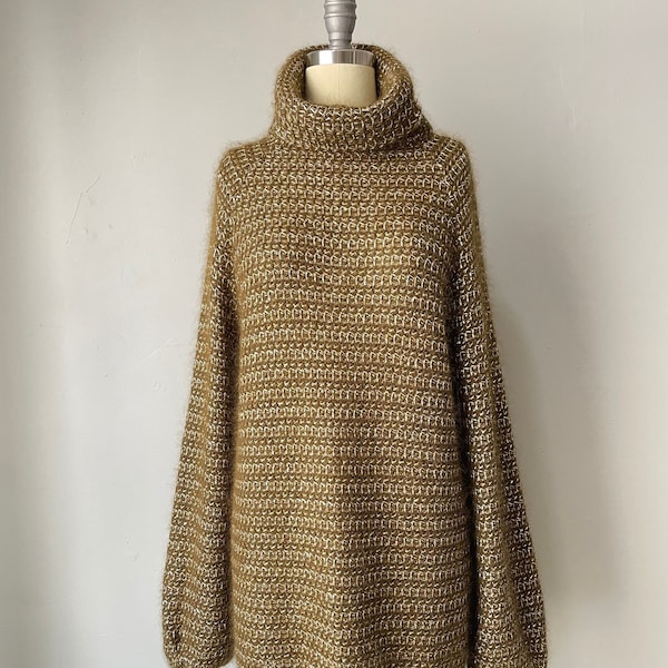 1970s Anne Klein Sweater Mohair Turtleneck M