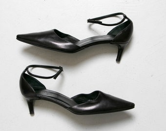 vintage gucci kitten heels