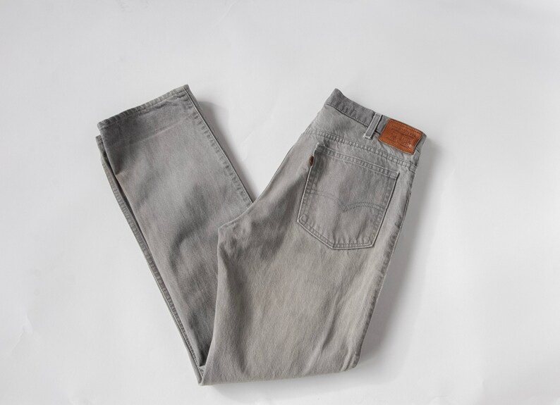 1990s Levi's Jeans Gray Denim Cotton High Waist 32 x 32 image 2