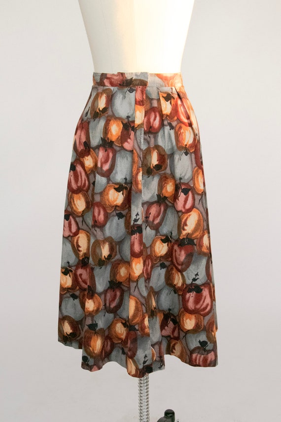 1950s Full Skirt Cotton Autumnal Fruit XS - image 2