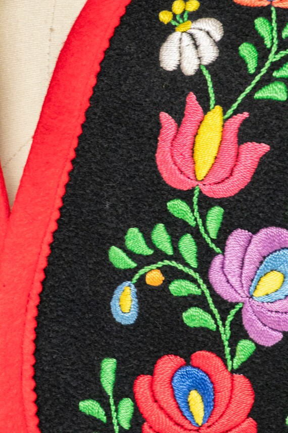1970s Ethnic Vest Wool Embroidered Waistcoat S - image 5