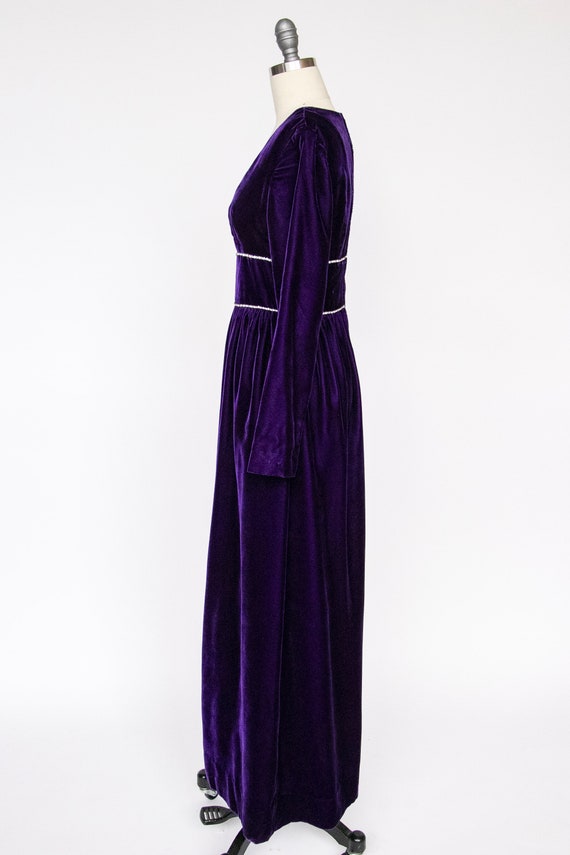 1960s Maxi Dress Purple Velvet Full Length M/S - image 4