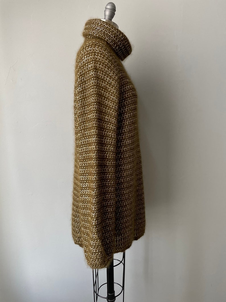 1970s Anne Klein Sweater Mohair Turtleneck M image 3