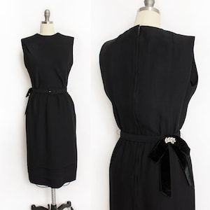 1960er Jahre Kleid schwarz Crepe Ärmellos S