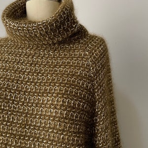 1970s Anne Klein Sweater Mohair Turtleneck M image 4