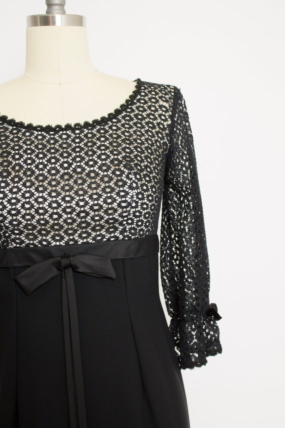 1960s Dress Black Lace Empire Waist Cocktail S - image 5