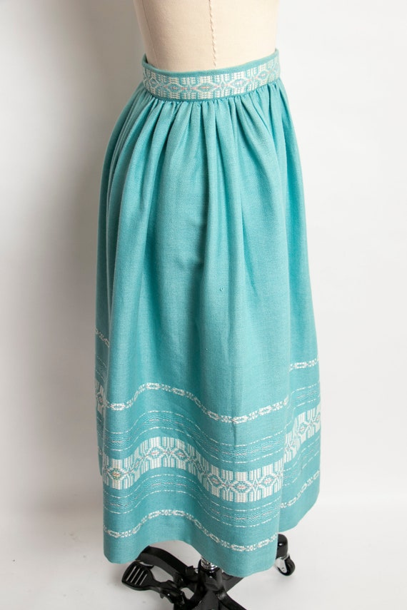 1950s Full Skirt Cotton Ethnic Embroidered Metall… - image 3