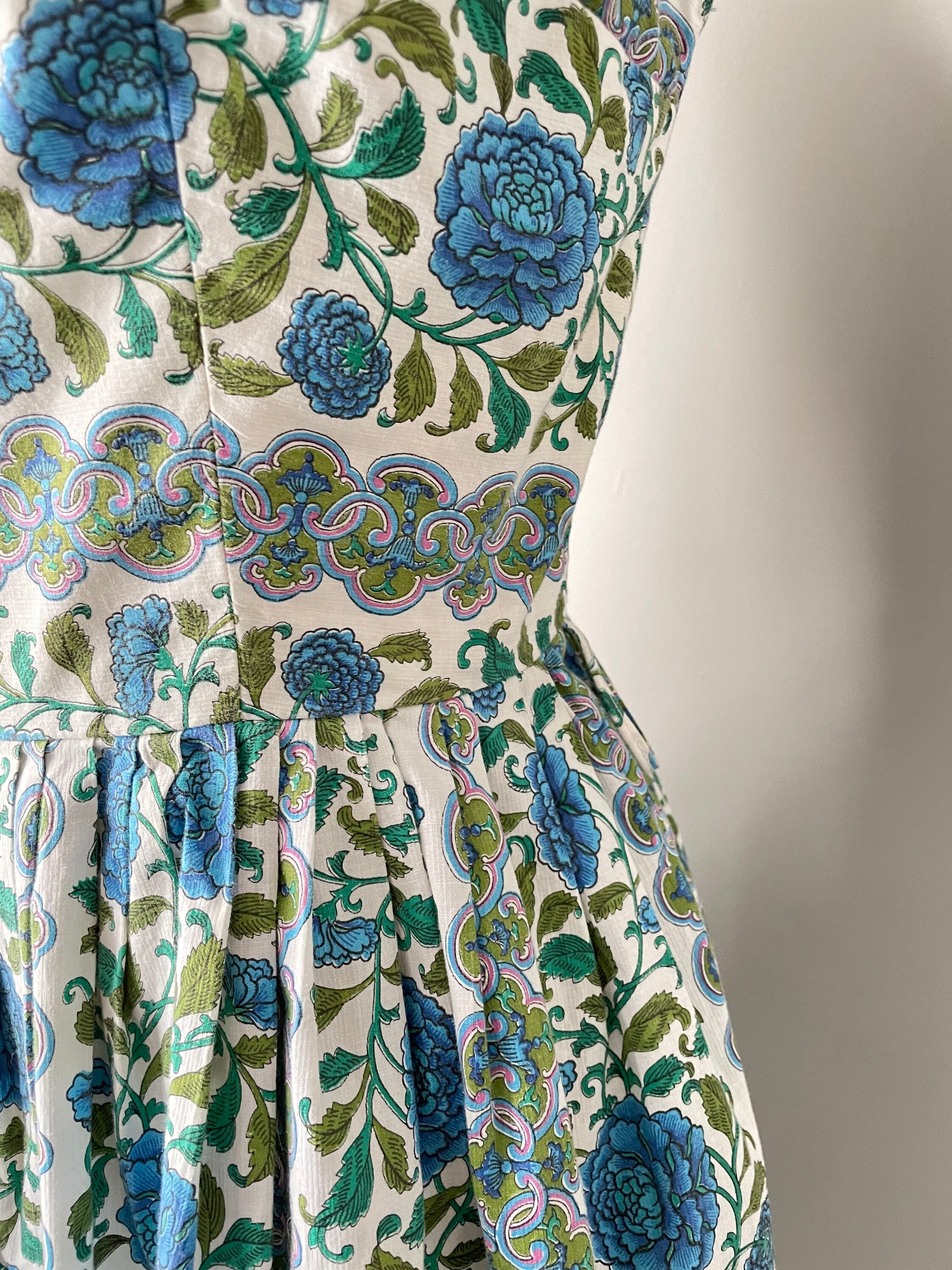 1950s Dress Cotton Floral Full Skirt M | Etsy