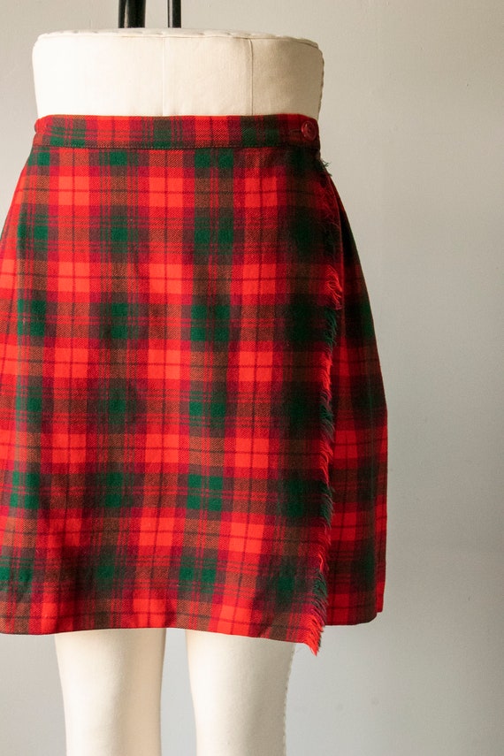 IN MY MEMORIES WOVEN PLAID MINI SKIRT
