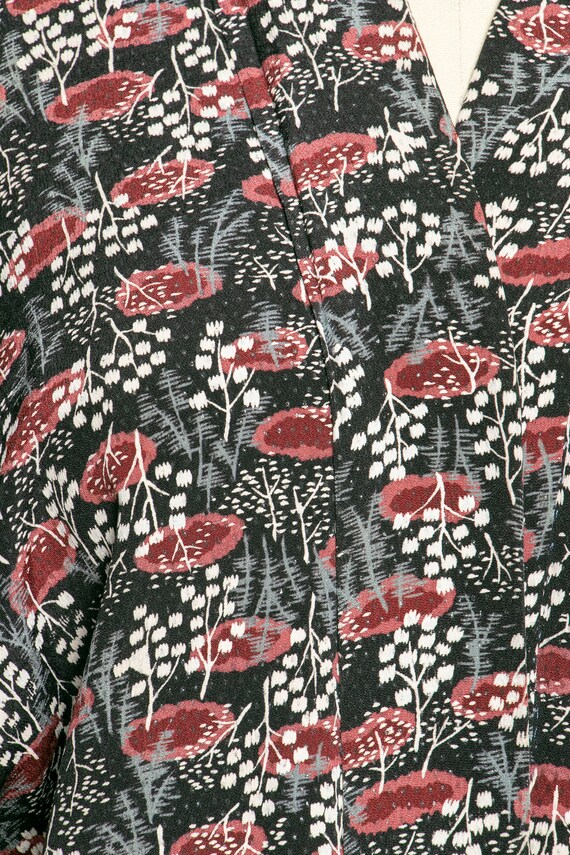 1960s Haori Rayon Japanese Jacket Robe - image 6