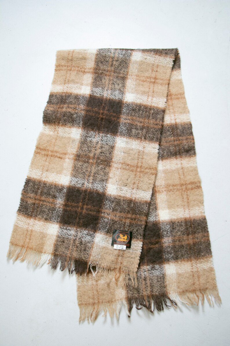 1970s Mohair Oversized Knit Shawl Cream Wrap Scarf image 4